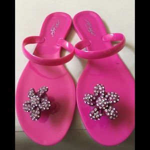 Magic Collection Pink Toe Ring Jelly Sandal